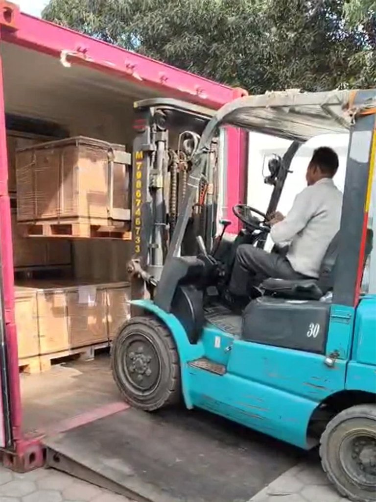 bulk packed trailer components in boxes for OEM and distributor supply